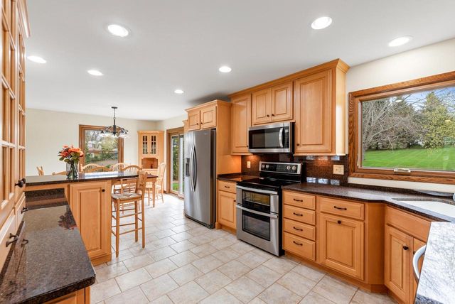 W153N9830 Neptune DRIVE, Germantown, WI 53022