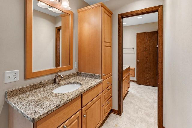 W153N9830 Neptune DRIVE, Germantown, WI 53022