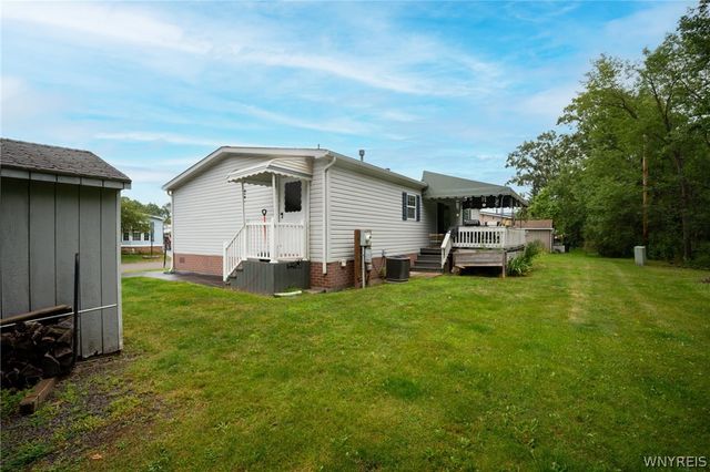 9791 Limehouse Drive, Clarence, NY 14031