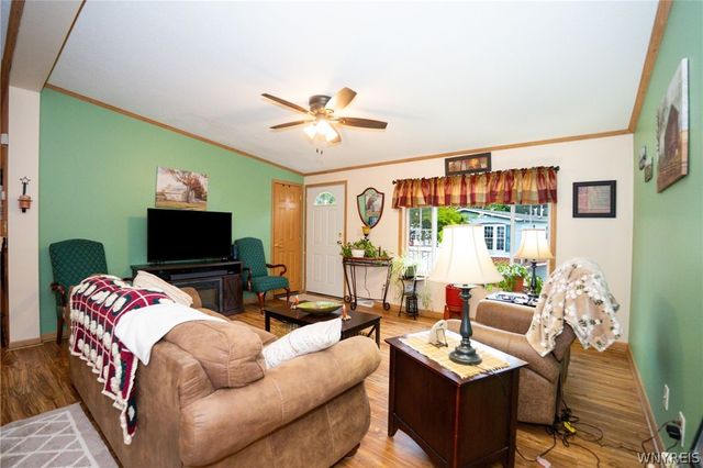 9791 Limehouse Drive, Clarence, NY 14031