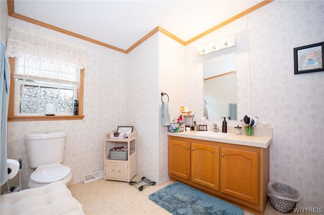 9791 Limehouse Drive, Clarence, NY 14031