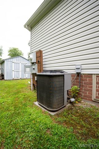 9791 Limehouse Drive, Clarence, NY 14031