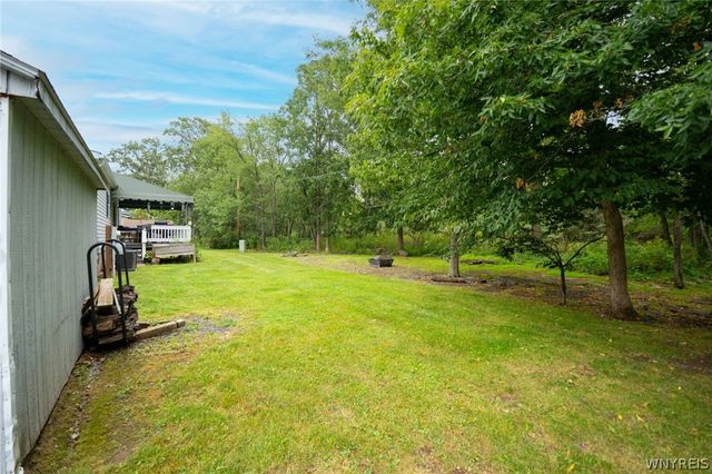 9791 Limehouse Drive, Clarence, NY 14031