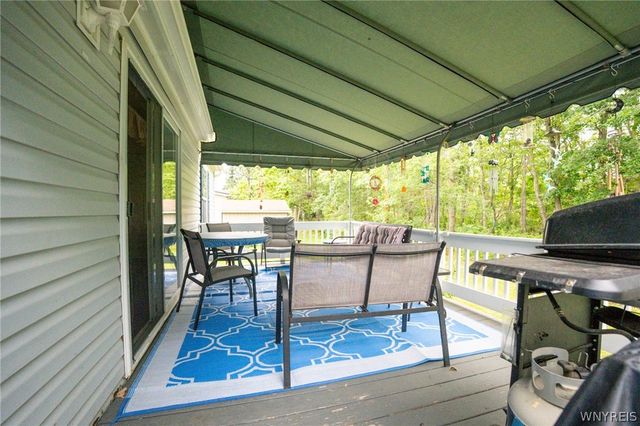 9791 Limehouse Drive, Clarence, NY 14031