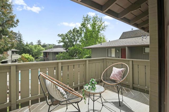14351 Saratoga Avenue B, Saratoga, CA 95070