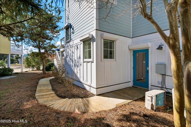 114 Leeward Court, Kure Beach, NC 28449