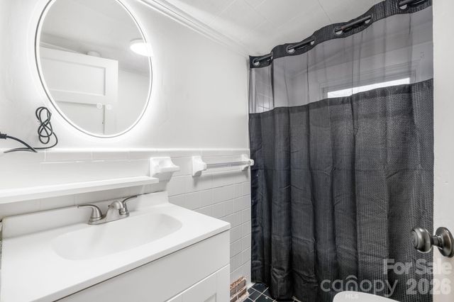 618 Live Oak Street, Shelby, NC 28150