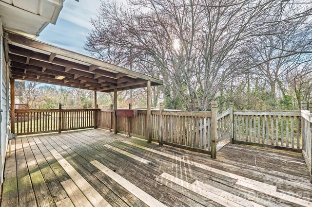 618 Live Oak Street, Shelby, NC 28150