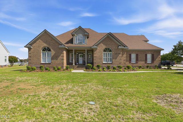 6301 Waters Edge Drive, Rocky Mount, NC 27803