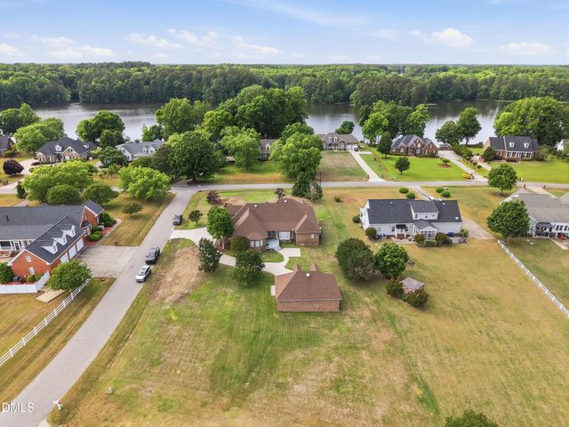 6301 Waters Edge Drive, Rocky Mount, NC 27803