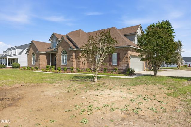 6301 Waters Edge Drive, Rocky Mount, NC 27803