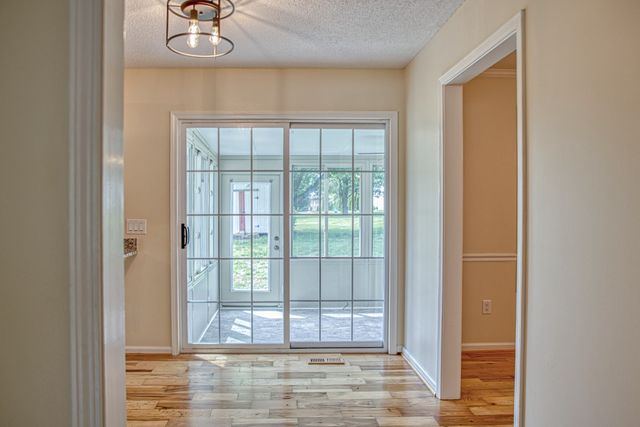 45 S Old Kentucky Rd, Cookeville, TN 38501