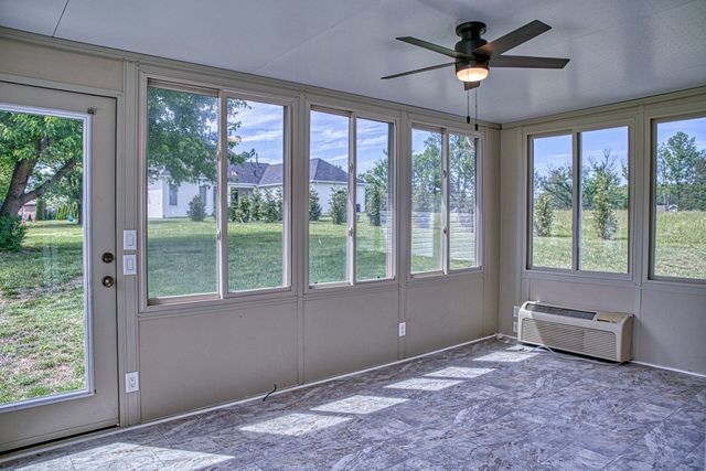 45 S Old Kentucky Rd, Cookeville, TN 38501