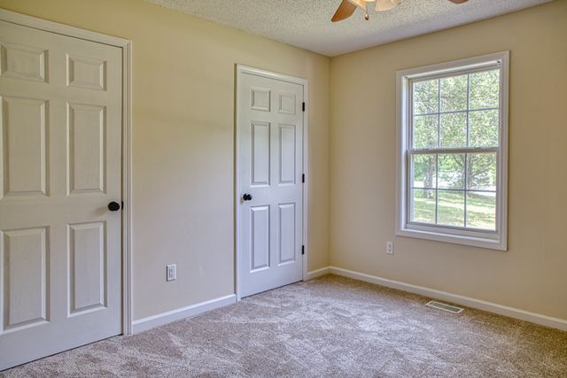 45 S Old Kentucky Rd, Cookeville, TN 38501