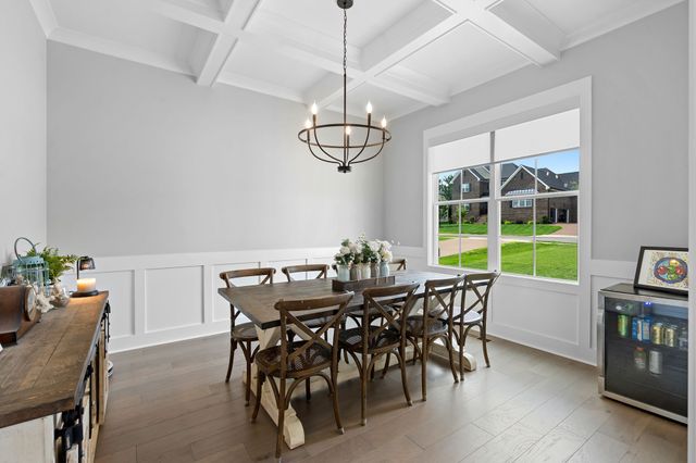 1005 Keeneland Dr, Gallatin, TN 37066