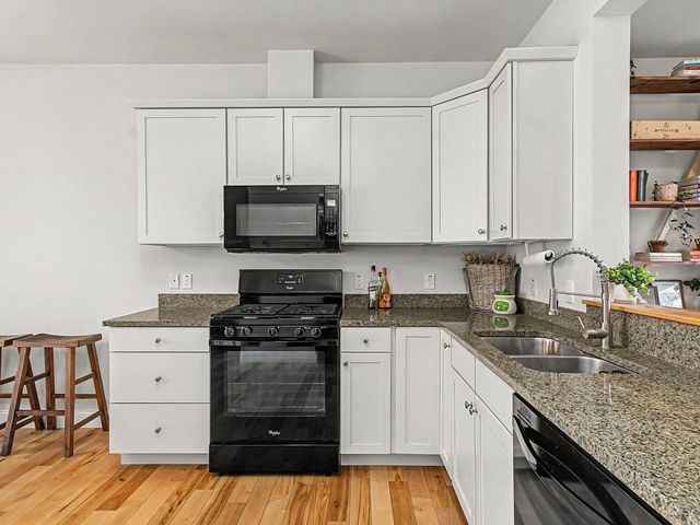 123 South Jefferson Road, South Burlington, VT 05403