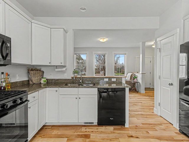 123 South Jefferson Road, South Burlington, VT 05403