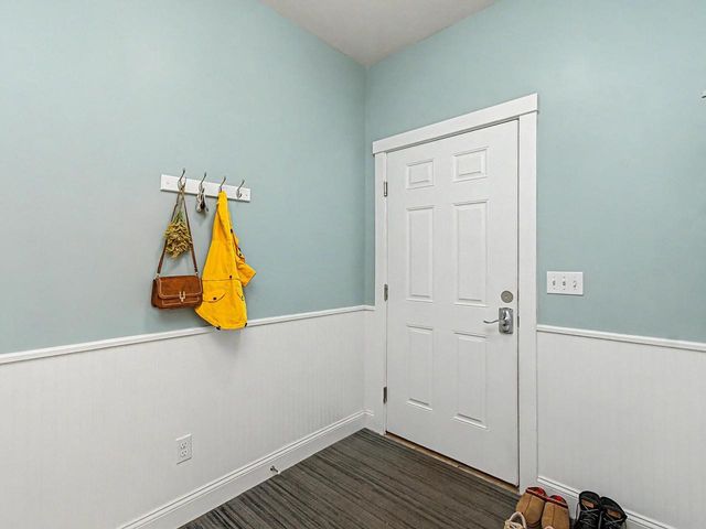 123 South Jefferson Road, South Burlington, VT 05403
