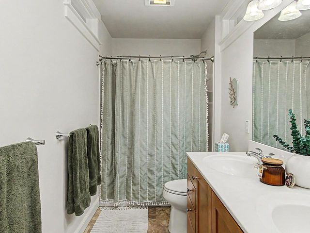 123 South Jefferson Road, South Burlington, VT 05403