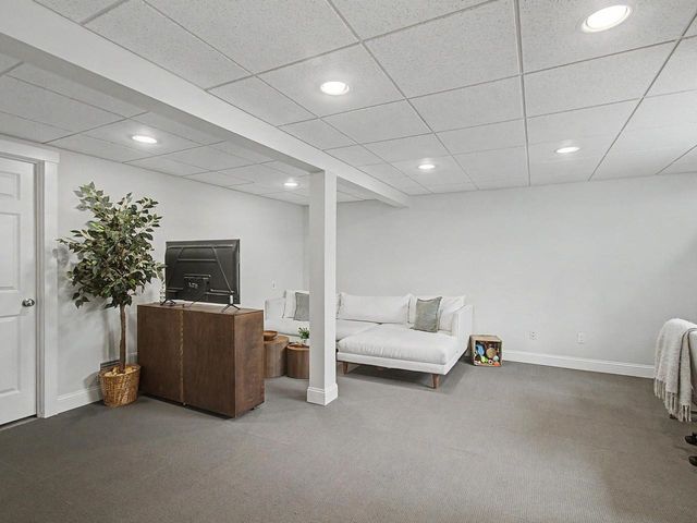 123 South Jefferson Road, South Burlington, VT 05403