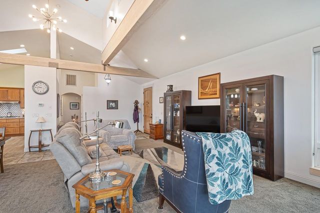 7357 Ridge Rd, Newcastle, CA 95658