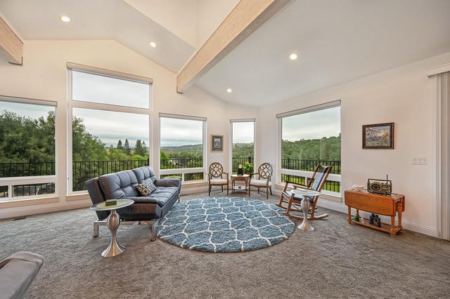 7357 Ridge Rd, Newcastle, CA 95658