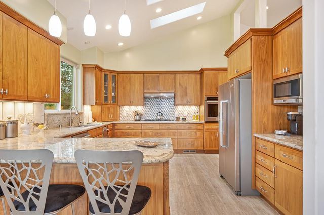7357 Ridge Rd, Newcastle, CA 95658