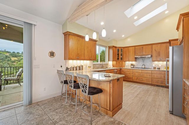 7357 Ridge Rd, Newcastle, CA 95658