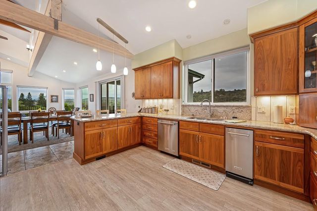 7357 Ridge Rd, Newcastle, CA 95658