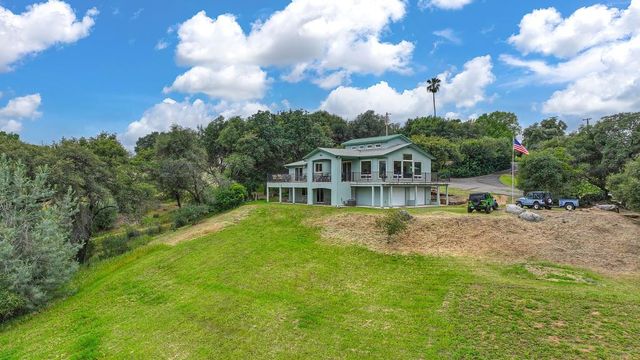 7357 Ridge Rd, Newcastle, CA 95658