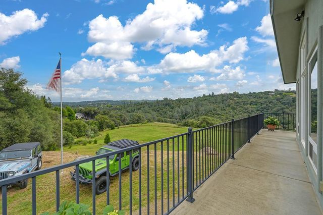 7357 Ridge Rd, Newcastle, CA 95658