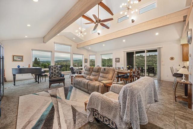 7357 Ridge Rd, Newcastle, CA 95658