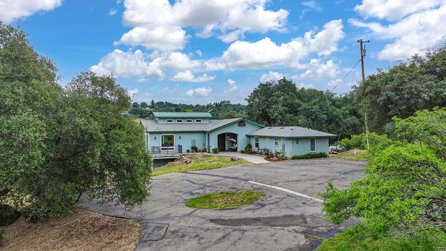 7357 Ridge Rd, Newcastle, CA 95658