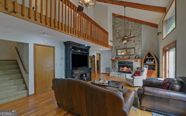 396 Greenleaf Drive, Lavonia, GA 30553