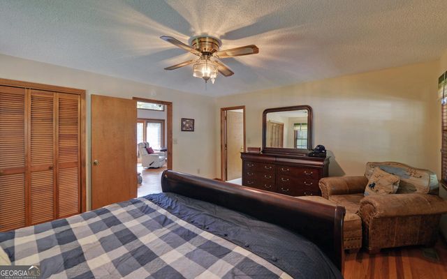 396 Greenleaf Drive, Lavonia, GA 30553