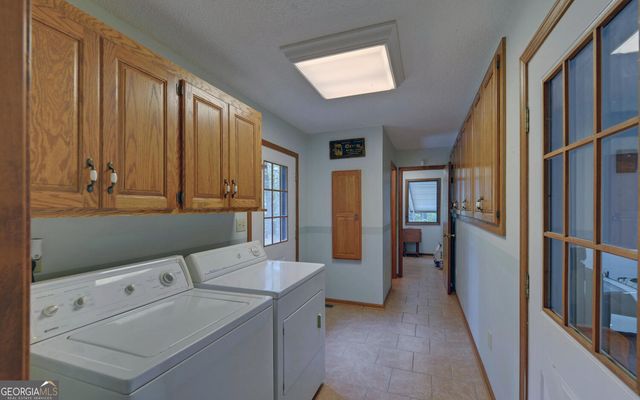 396 Greenleaf Drive, Lavonia, GA 30553