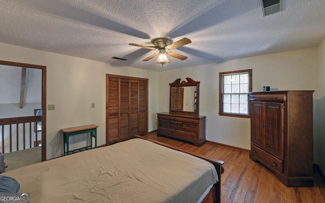 396 Greenleaf Drive, Lavonia, GA 30553