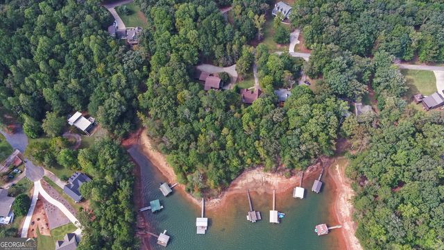 396 Greenleaf Drive, Lavonia, GA 30553