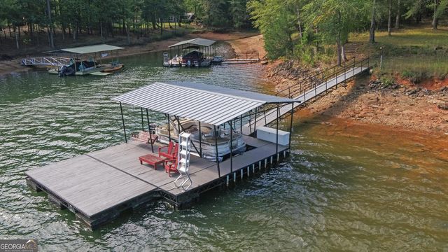 396 Greenleaf Drive, Lavonia, GA 30553