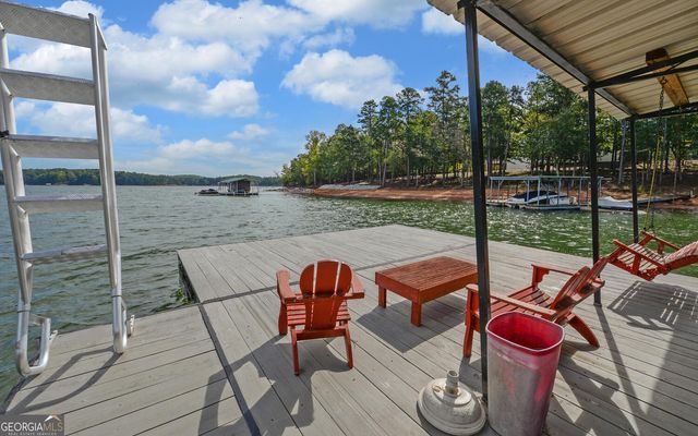 396 Greenleaf Drive, Lavonia, GA 30553