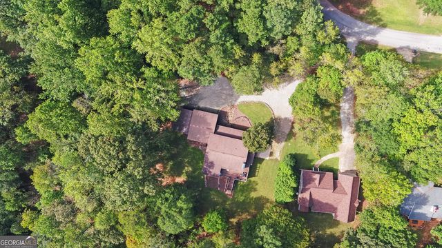 396 Greenleaf Drive, Lavonia, GA 30553