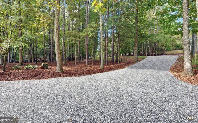 396 Greenleaf Drive, Lavonia, GA 30553