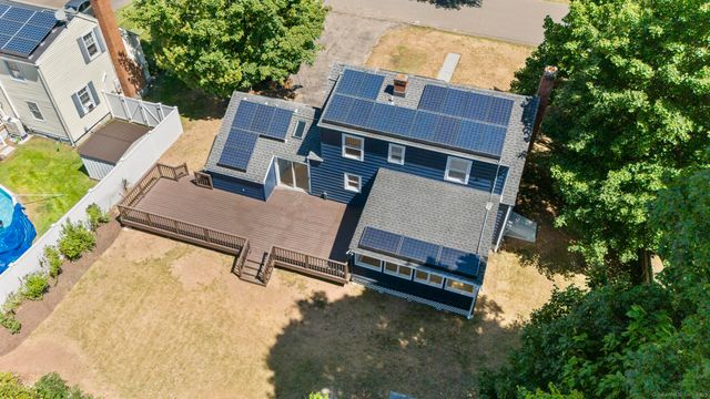 16 Samoset Avenue, North Haven, CT 06473