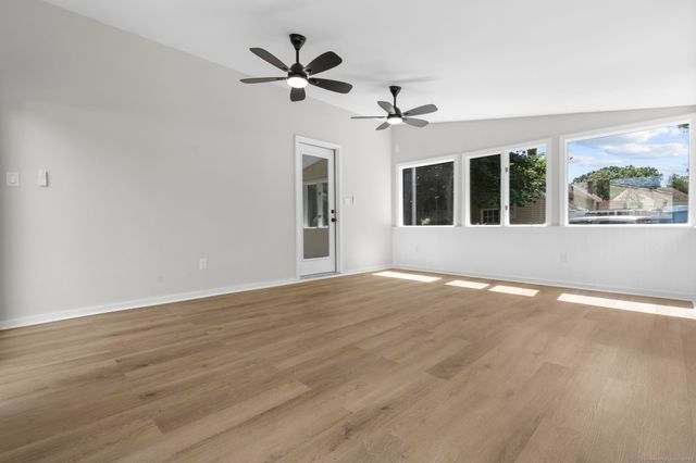 16 Samoset Avenue, North Haven, CT 06473
