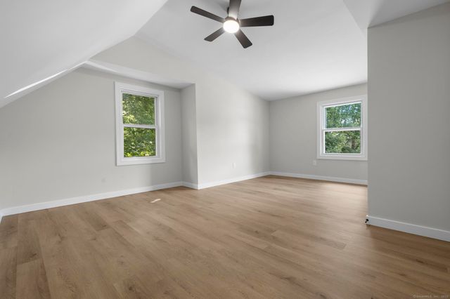 16 Samoset Avenue, North Haven, CT 06473