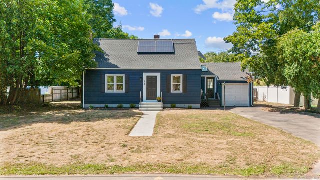 16 Samoset Avenue, North Haven, CT 06473