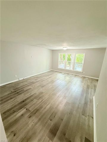 713 Churchill DR, Virginia Beach, VA 23464