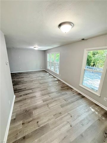 713 Churchill DR, Virginia Beach, VA 23464