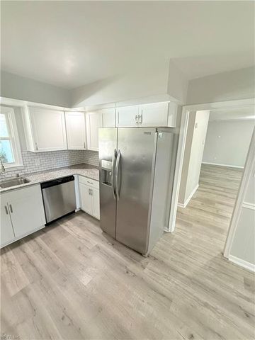713 Churchill DR, Virginia Beach, VA 23464