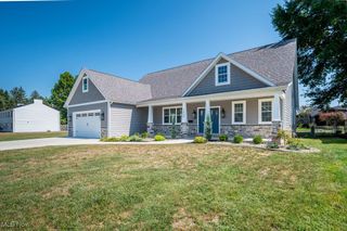 1004 Florence Street, Belpre, OH 45714